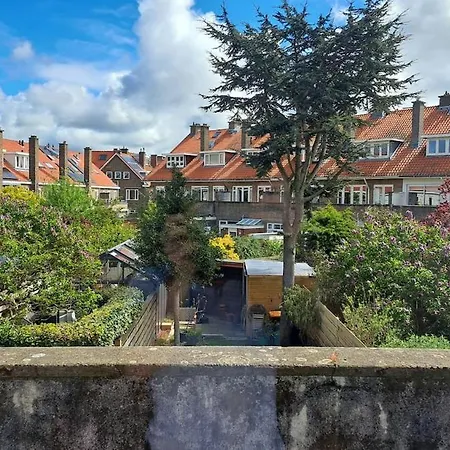 Sunny House With Garden In Scheveningen! Apartment *